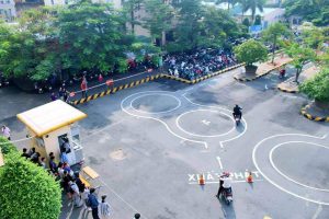 Khi đi thi bằng lái xe máy cần mang theo những gì?