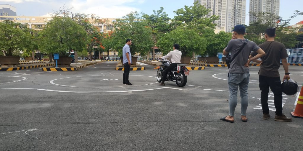 Hướng dẫn thi thực hành lái xe A2