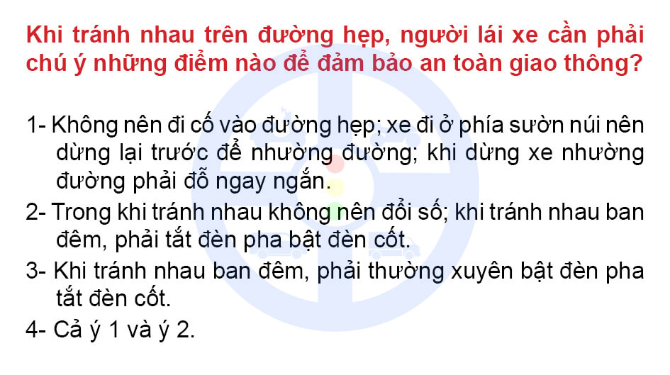 Khi tránh nhau trên đường hẹp, người lái xe cần phải chú ý những điểm nào để đảm bảo an toàn giao thông?