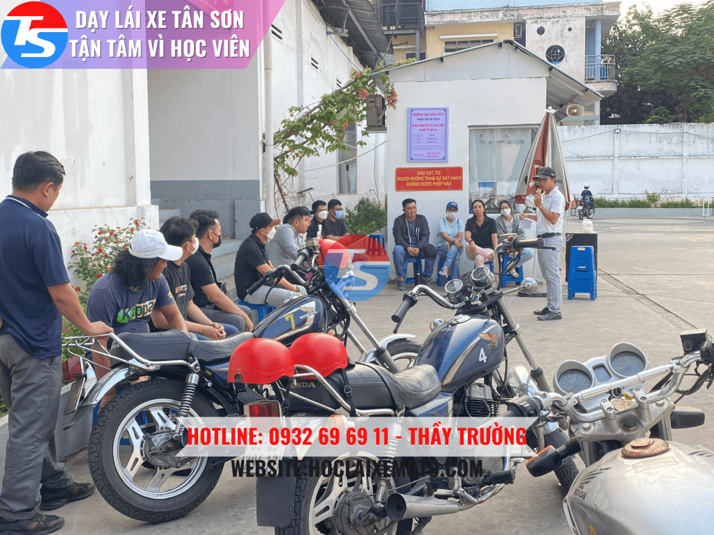 Thi Bằng Lái Xe A2 - Tổ Chức Tập Xe Chất Lượng Kèm Giáo Viên Hướng Dẫn